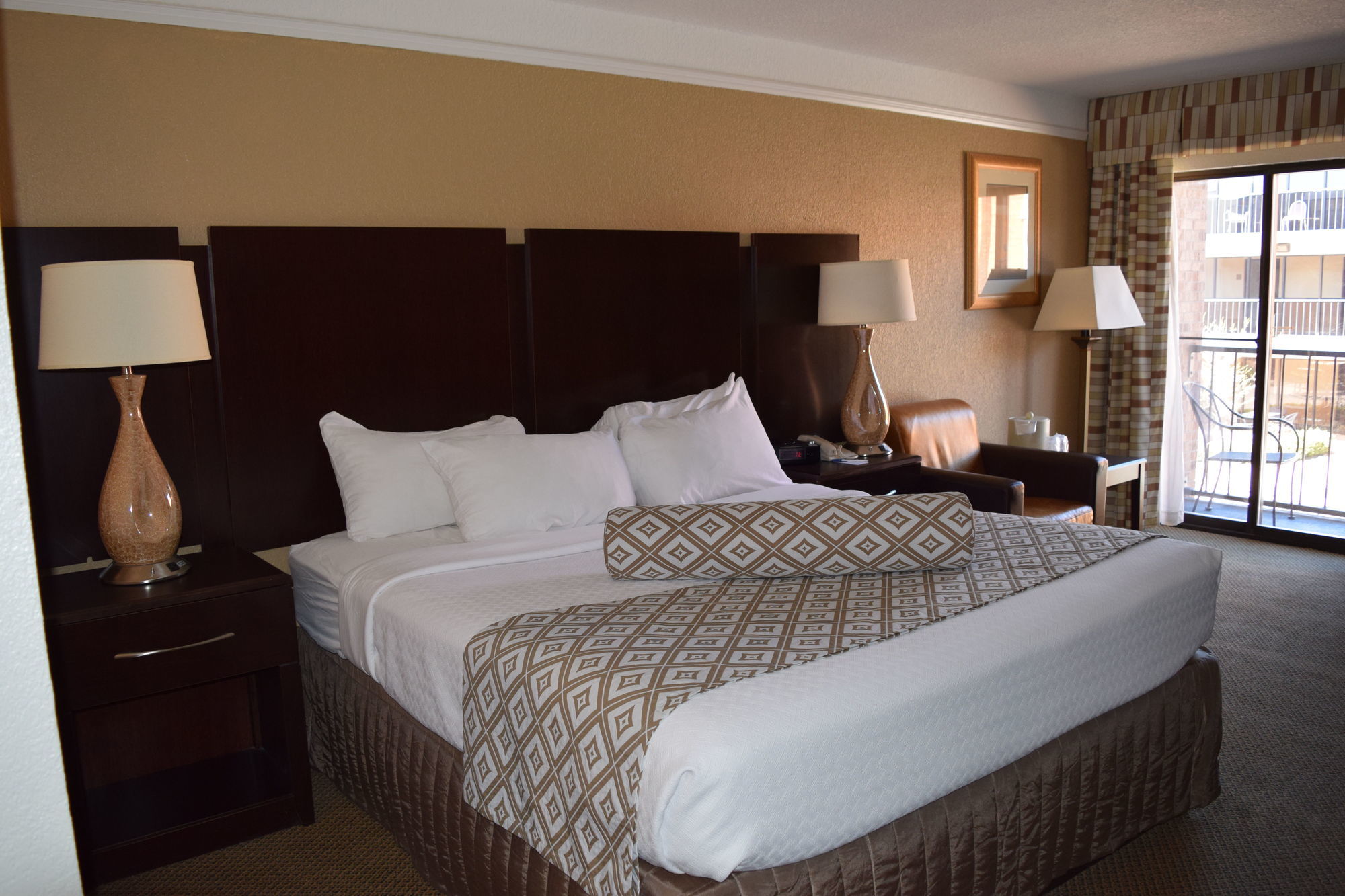 Four Points By Sheraton Detroit Novi Room photo
