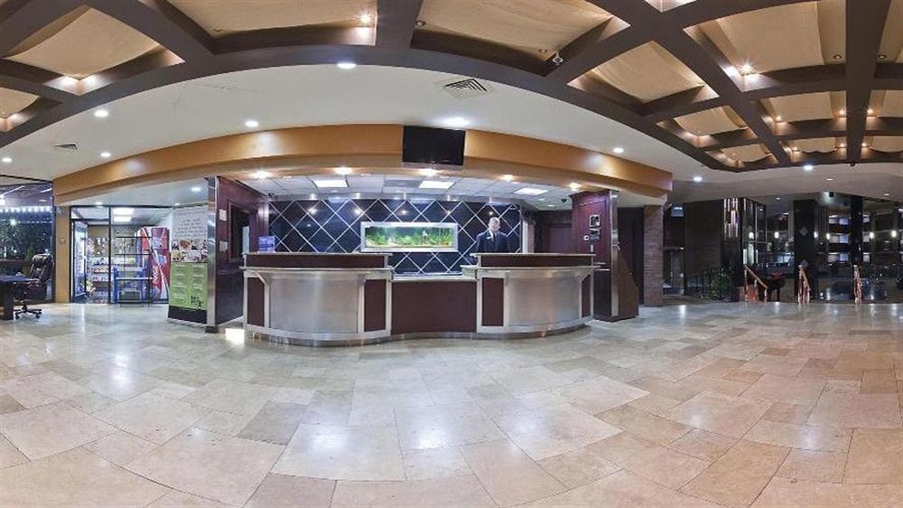 Four Points By Sheraton Detroit Novi Exterior photo